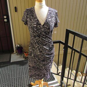 #748  NEW WOMAN'S TRIBAL PRINT DRESS BY MICHAEL FERRELL  (SIZE LARGE)